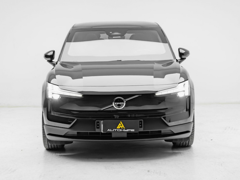 Foto do veículo VOLVO EX30  E60 ULTRA (ELÉTRICO) 2024 11.718 KM 299.000,00