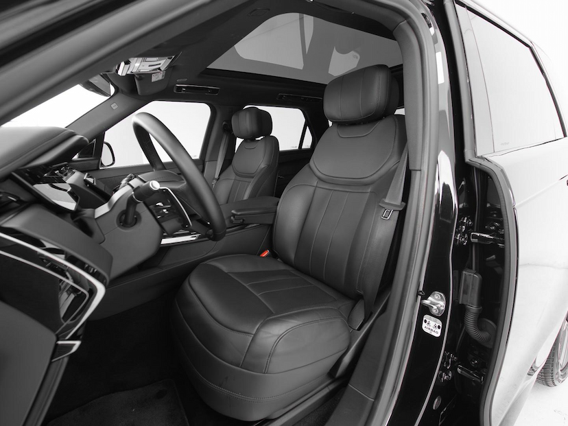 Foto do veículo LAND ROVER RANGE ROVER SPORT D350 HSE 2023 15.729 KM 739.000,00
