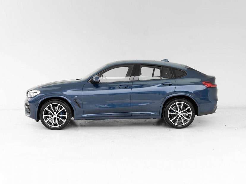 Foto do veículo BMW X4  XDRIVE30I 2021 62.100 KM 249.800,00