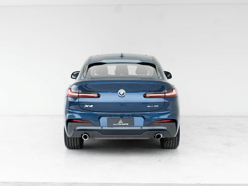 Foto do veículo BMW X4  XDRIVE30I 2021 62.100 KM 249.800,00