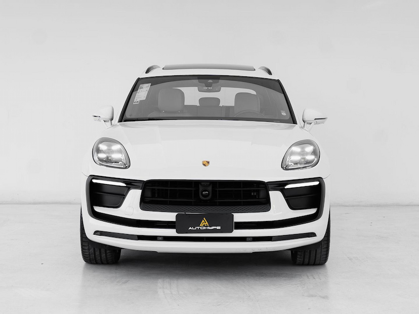 Foto do veículo PORSCHE MACAN  2023 14.657 KM 409.000,00