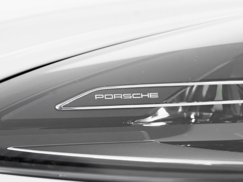 Foto do veículo PORSCHE MACAN  2023 14.657 KM 409.000,00