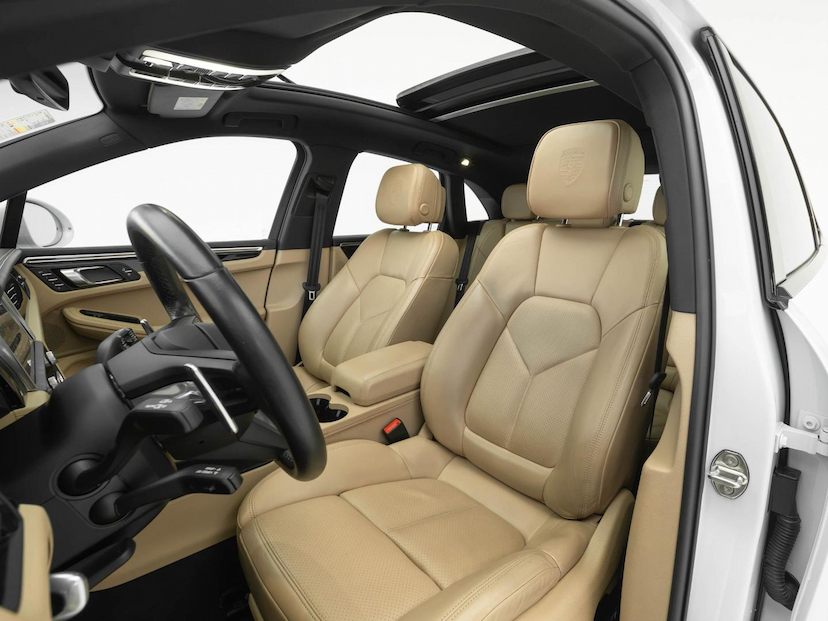 Foto do veículo PORSCHE MACAN  2023 14.657 KM 409.000,00