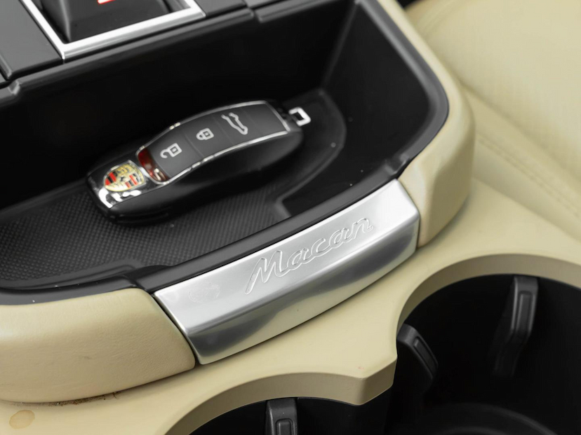 Foto do veículo PORSCHE MACAN  2023 14.657 KM 409.000,00