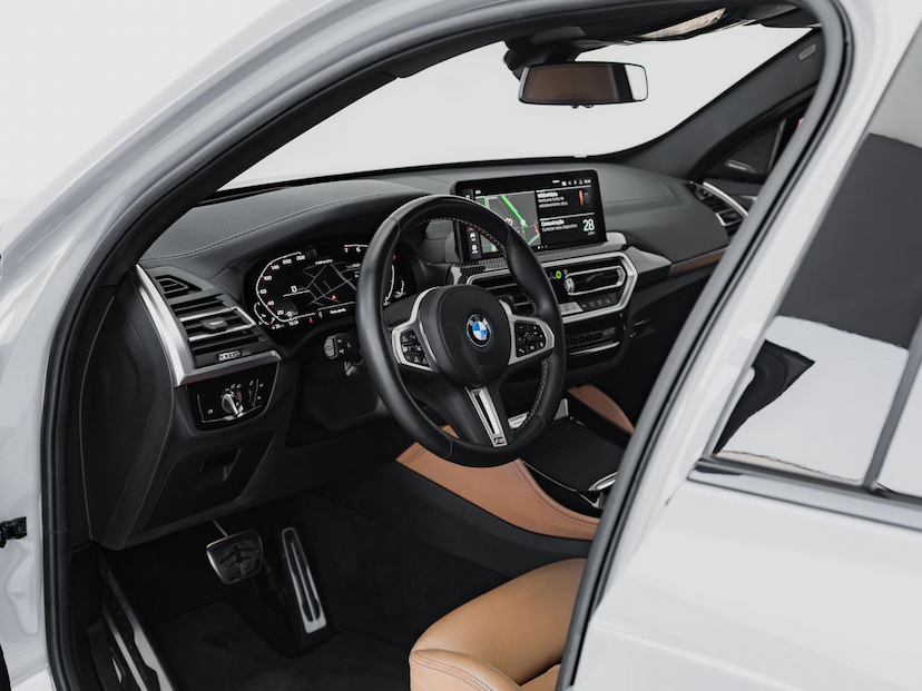 Foto do veículo BMW X4  M40I 2024 37.200 KM 459.000,00