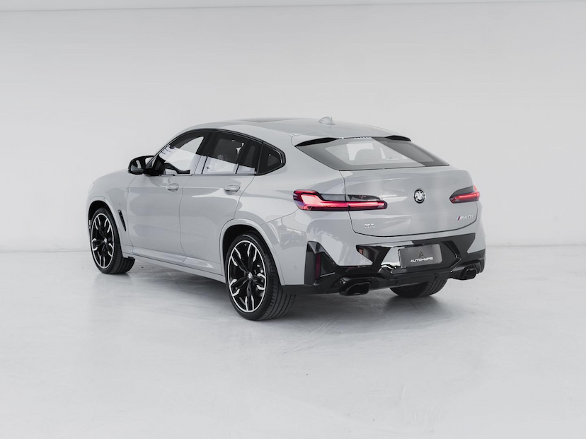 Foto do veículo BMW X4  M40I 2024 37.200 KM 459.000,00