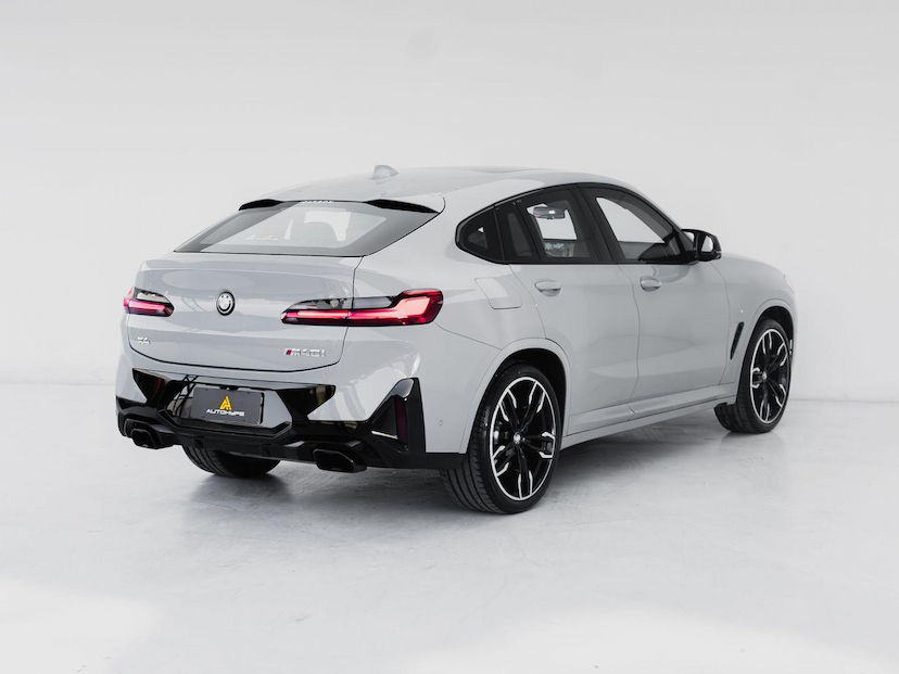 Foto do veículo BMW X4  M40I 2024 37.200 KM 459.000,00