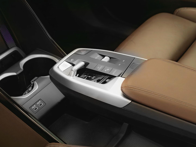 Foto do veículo BMW X1  S20I M SPORT 2023 29.049 KM 264.900,00