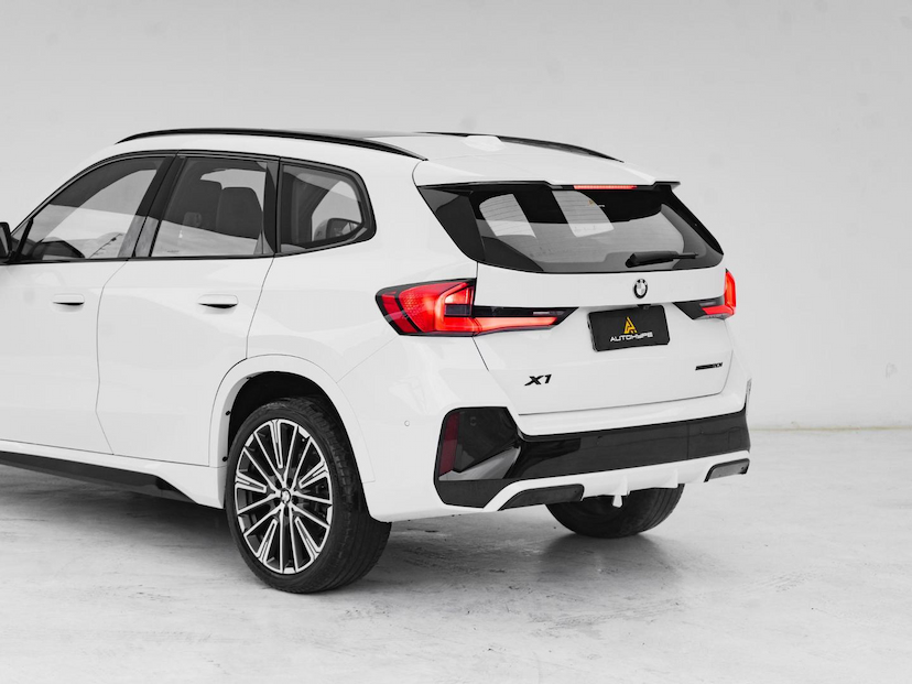 Foto do veículo BMW X1  S20I M SPORT 2023 29.049 KM 264.900,00