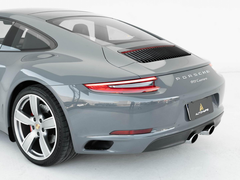 Foto do veículo PORSCHE 911  CARRERA 2017 38.728 KM 549.000,00