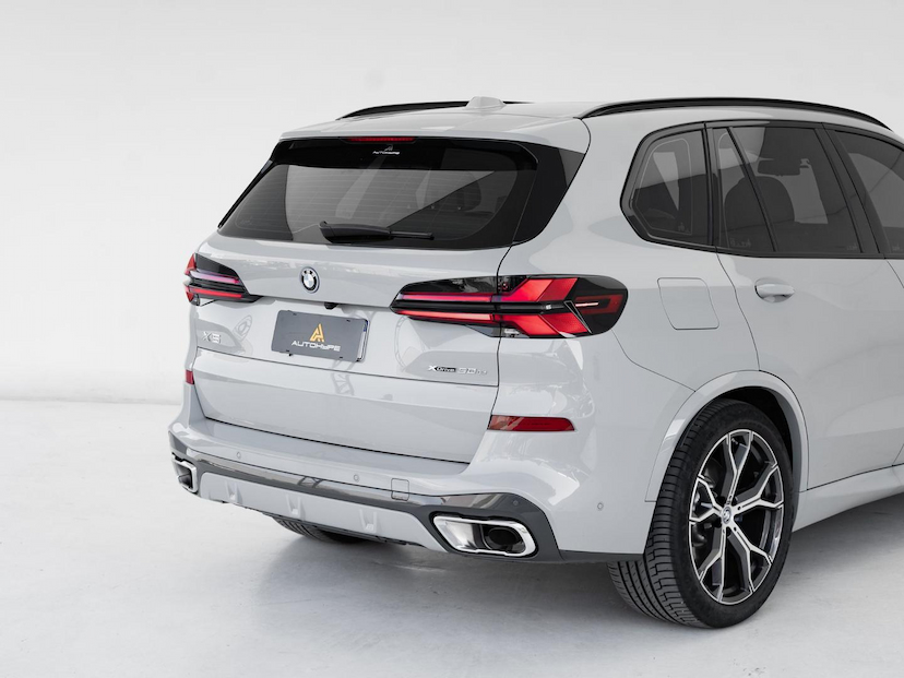 Foto do veículo BMW X5 50E M SPORT 2025 13.336 KM 616.000,00
