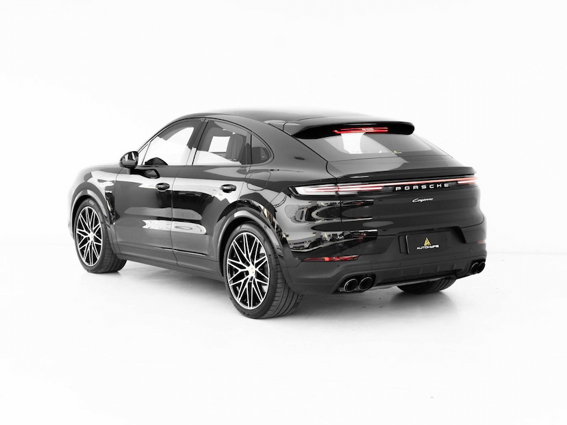 Foto do veículo PORSCHE CAYENNE COUPE E-HYBRID 2024 10.687 KM 849.000,00
