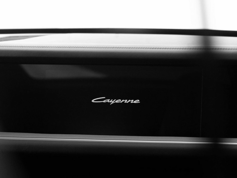 Foto do veículo PORSCHE CAYENNE COUPE E-HYBRID 2024 10.687 KM 849.000,00