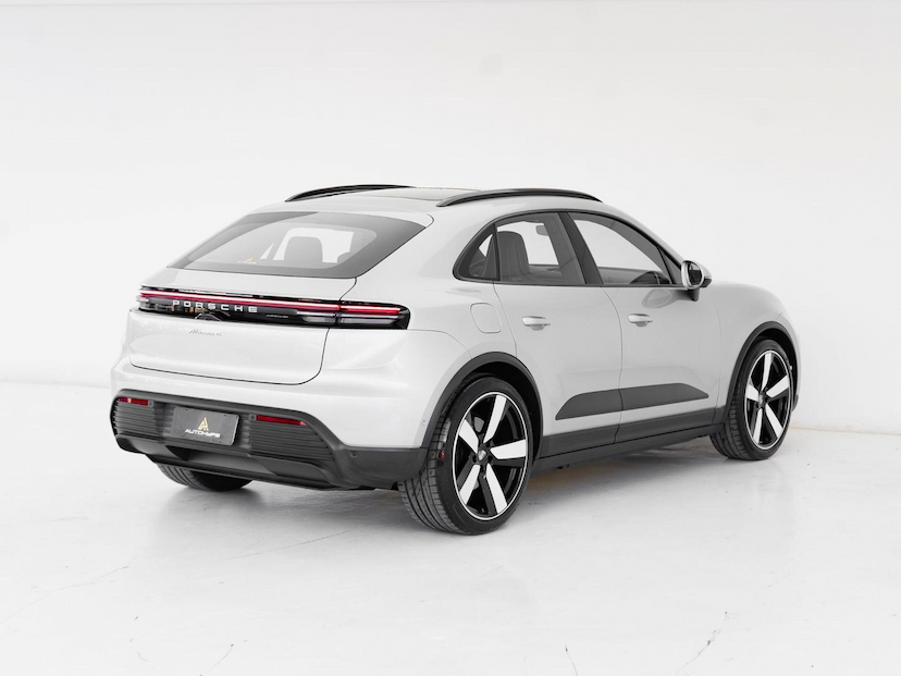 Foto do veículo PORSCHE MACAN  4 (ELÉTRICO) 2025 5.724 KM 619.000,00