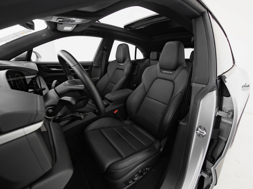 Foto do veículo PORSCHE MACAN  4 (ELÉTRICO) 2025 5.724 KM 619.000,00