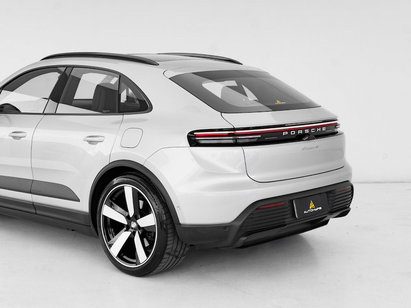 Foto do veículo PORSCHE MACAN  4 (ELÉTRICO) 2025 5.724 KM 619.000,00