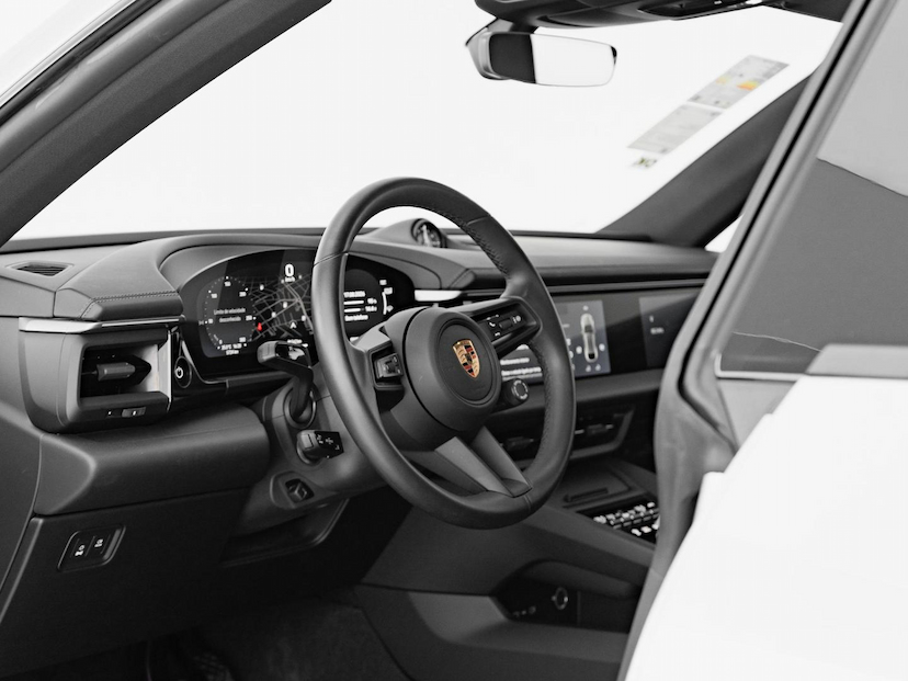 Foto do veículo PORSCHE MACAN  4 (ELÉTRICO) 2025 5.724 KM 619.000,00