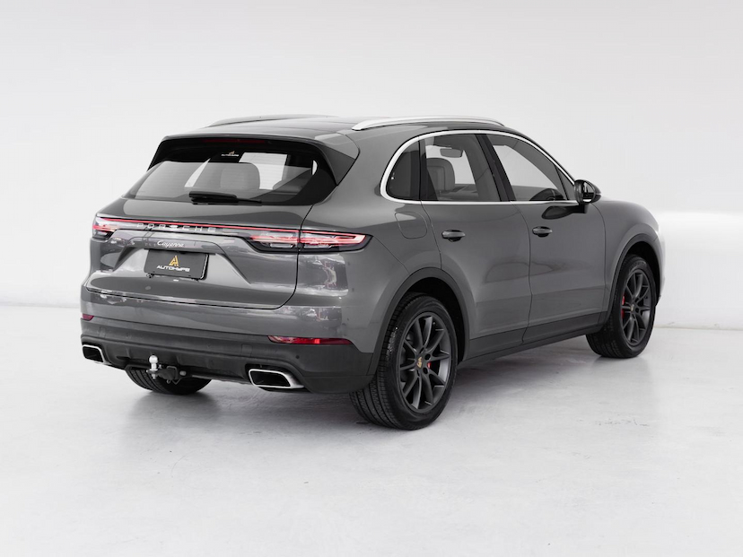 Foto do veículo PORSCHE CAYENNE  V6 2019 51.123 KM 308.900,00