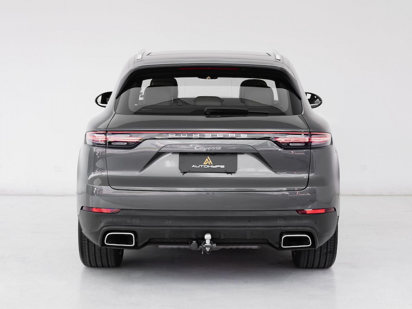 Foto do veículo PORSCHE CAYENNE  V6 2019 51.123 KM 308.900,00