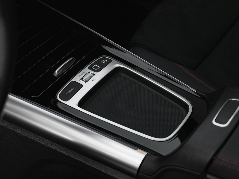 Foto do veículo MERCEDES-BENZ GLA 200 GLA200 AMG LINE 2025 14.631 KM 279.000,00