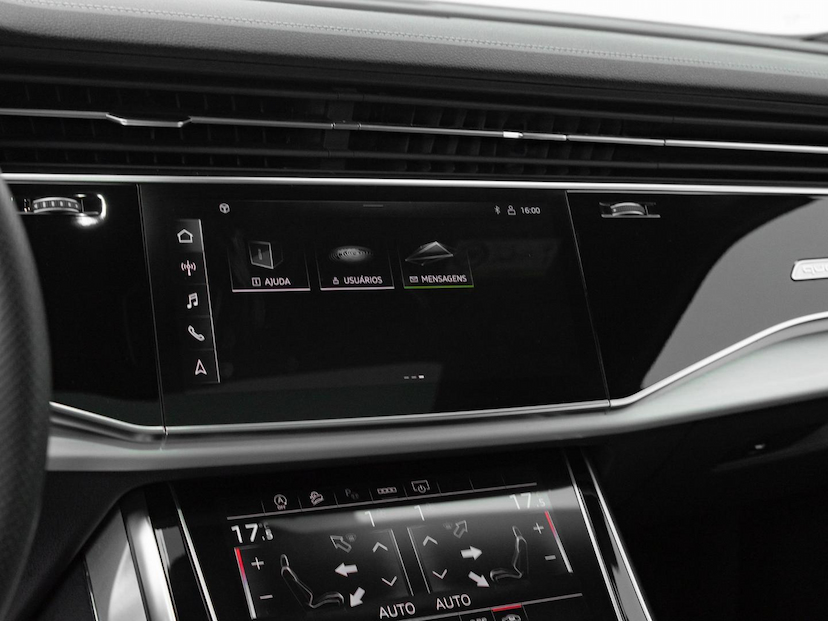 Foto do veículo AUDI Q8  SB HIBRIDO 2023 36.706 KM 399.000,00