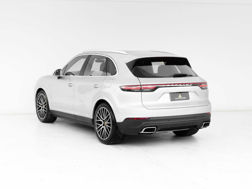 Foto do veículo PORSCHE CAYENNE  PHEV 2021 21.947 KM 459.000,00