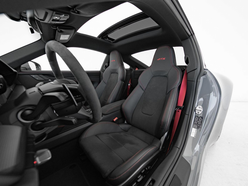 Foto do veículo PORSCHE 911  GTS 2024 1.340 KM 959.000,00