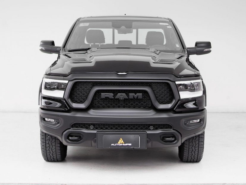 Foto do veículo RAM 1500  REBEL HEMI CC 2024 7.154 KM 369.000,00