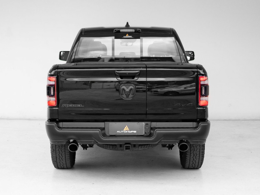 Foto do veículo RAM 1500  REBEL HEMI CC 2024 7.154 KM 369.000,00