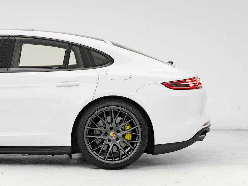 Foto do veículo PORSCHE PANAMERA 4EHYB 2018 23.610 KM 479.000,00