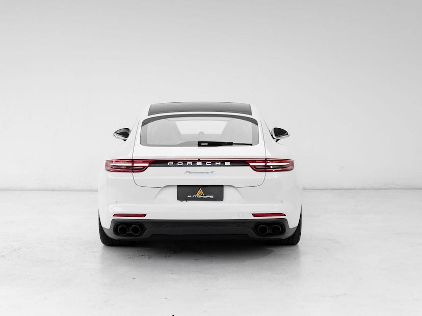 Foto do veículo PORSCHE PANAMERA 4EHYB 2018 23.610 KM 479.000,00