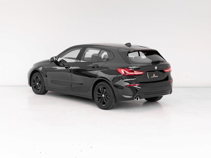 Foto do veículo BMW 118I  SPORT 1.5 TB 12V 2023 28.976 KM 179.000,00