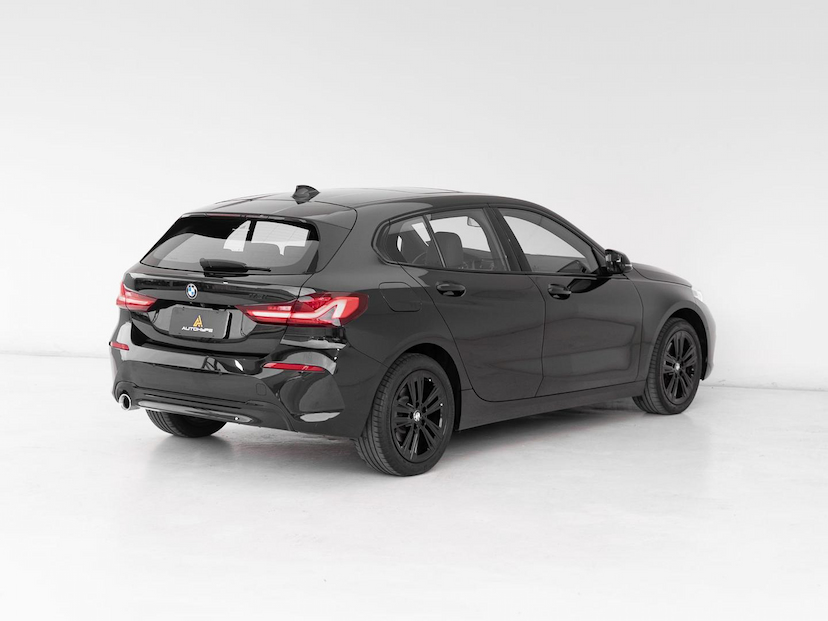 Foto do veículo BMW 118I  SPORT 1.5 TB 12V 2023 28.976 KM 179.000,00