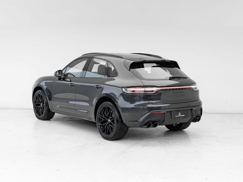 Foto do veículo PORSCHE MACAN  GTS 2024 5.710 KM 589.000,00
