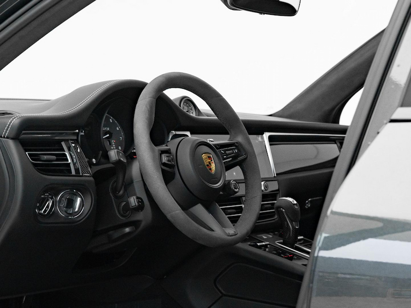 Foto do veículo PORSCHE MACAN  GTS 2024 5.710 KM 589.000,00