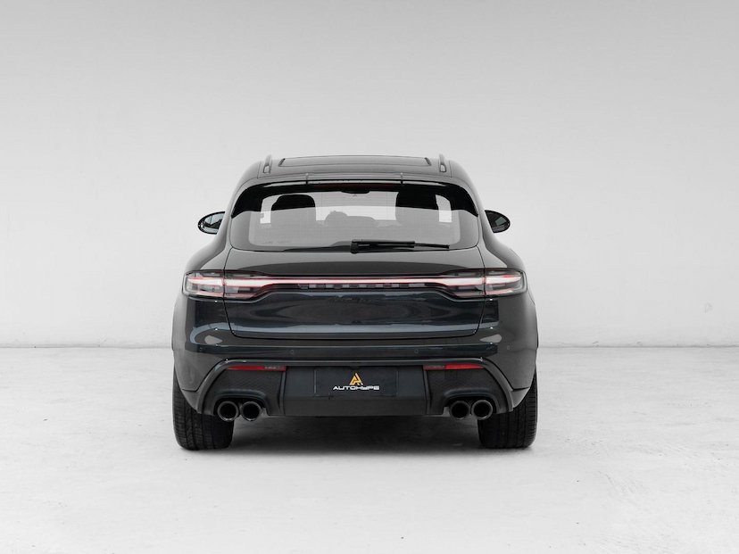 Foto do veículo PORSCHE MACAN  GTS 2024 5.710 KM 589.000,00