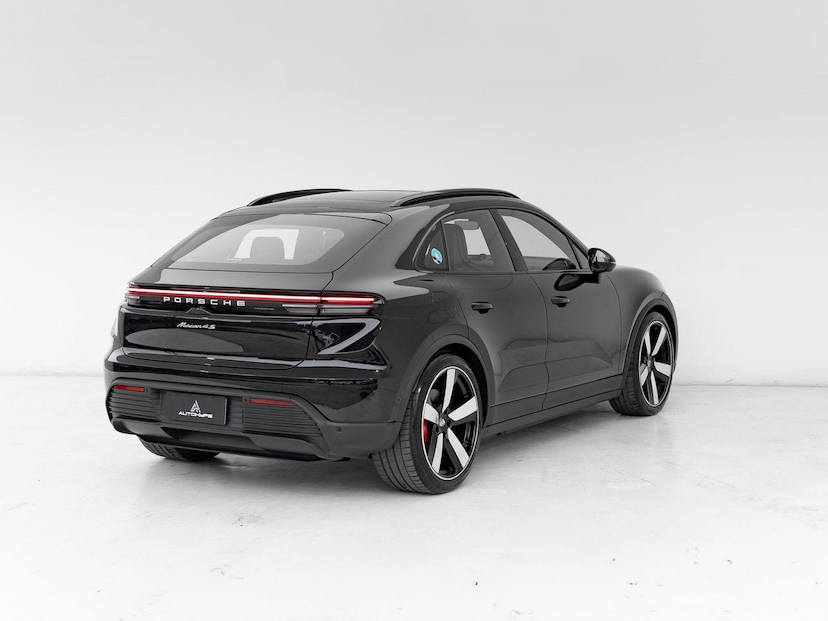 Foto do veículo PORSCHE MACAN  E4S 2025 4.025 KM 639.000,00