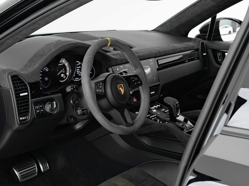 Foto do veículo PORSCHE CAYENNE  TURBO GT 4.0 V8 2023 16.156 KM 875.900,00