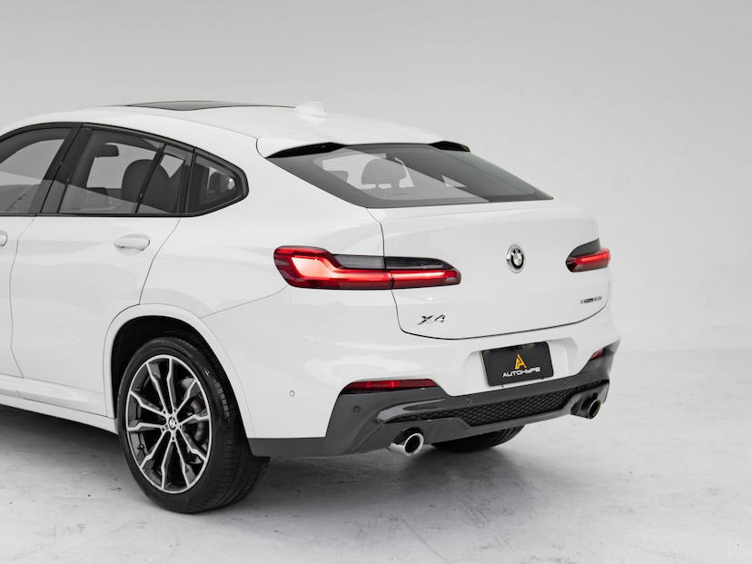 Foto do veículo BMW X4  XDRIVE30I 2019 33.919 KM 234.900,00