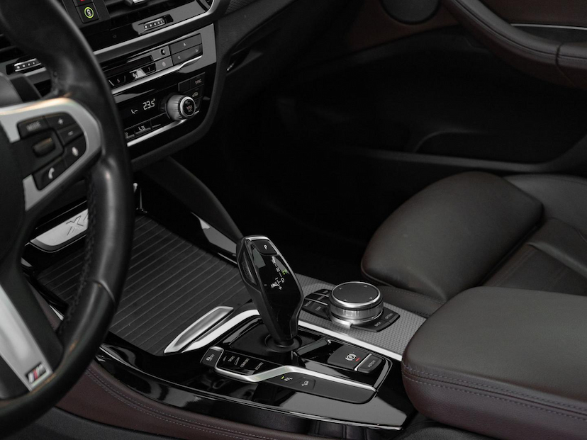Foto do veículo BMW X4  XDRIVE30I 2019 33.919 KM 234.900,00
