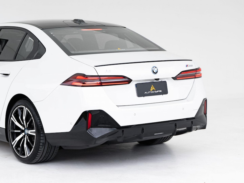 Foto do veículo BMW I5  M60 2024 10.972 KM 439.000,00