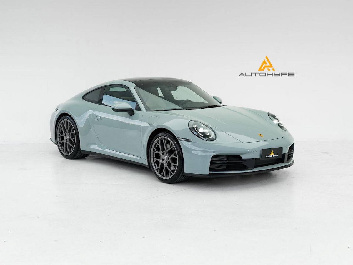 Foto do veículo PORSCHE 911 3.0 24V H6 GASOLINA CARRERA 4 PDK 2025/2026 1.320 KM R$ 999.000,00