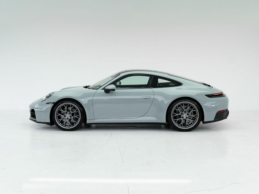 Foto do veículo PORSCHE 911 3.0 24V H6 GASOLINA CARRERA 4 PDK 2026 1.320 KM R$ 999.000,00
