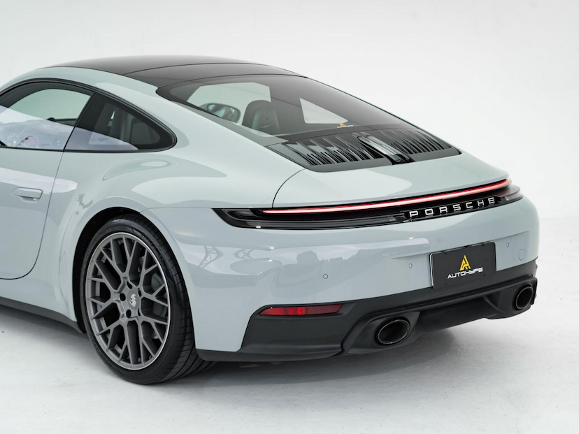 Foto do veículo PORSCHE 911 3.0 24V H6 GASOLINA CARRERA 4 PDK 2026 1.320 KM R$ 999.000,00