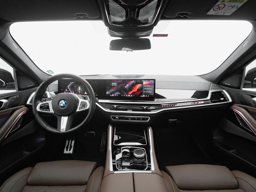 Foto do veículo BMW X6 3.0 XDRIVE40I MSP 2024 19.235 KM R$ 599.000,00