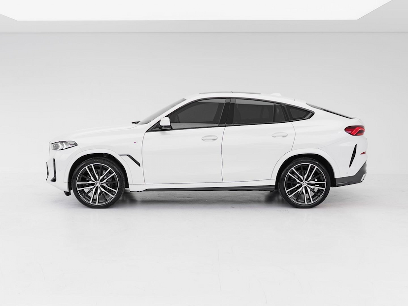 Foto do veículo BMW X6 3.0 XDRIVE40I MSP 2024 19.235 KM R$ 599.000,00