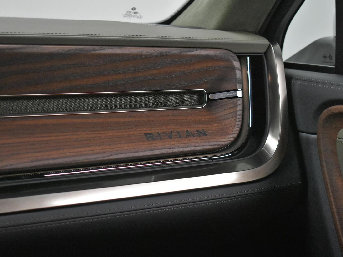 Foto do veículo RIVIAN R1T  2022 880 KM 990.000,00