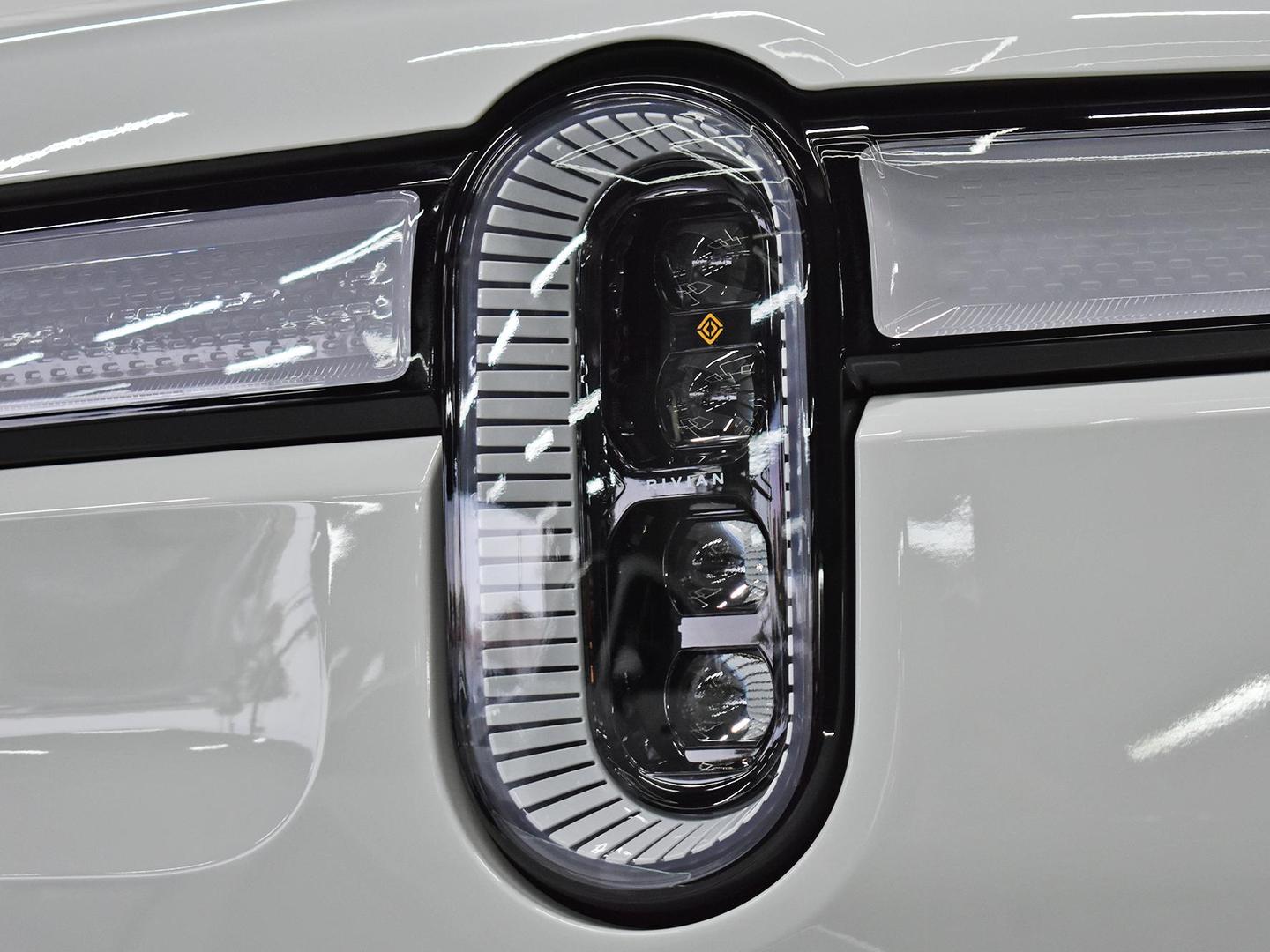 Foto do veículo RIVIAN R1T  2022 880 KM 990.000,00