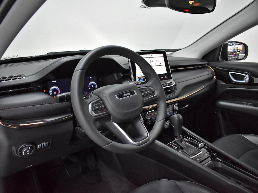 Foto do veículo JEEP COMPASS  LIMITED TD 350 2.0 4X4 DIE. AUT. 2022 48.665 KM 169.000,00