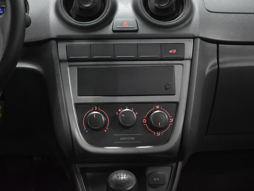 Foto do veículo VOLKSWAGEN VOYAGE  1.0 8V G5 4P 2010 23.950 KM 49.000,00